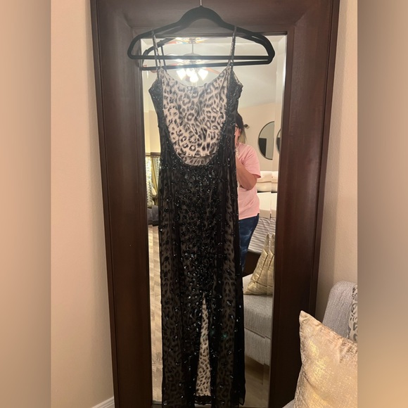 Leopard/Cheetah print evening gown size Small - Picture 2 of 15
